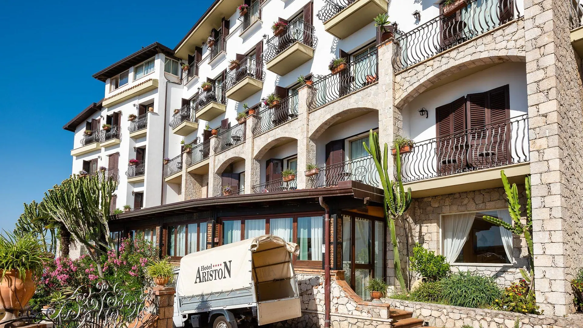 Hotel Ariston And Palazzo Santa Caterina Ταορμίνα