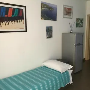 https://taormina-stationhouse.sicilyhotelsitaly.net