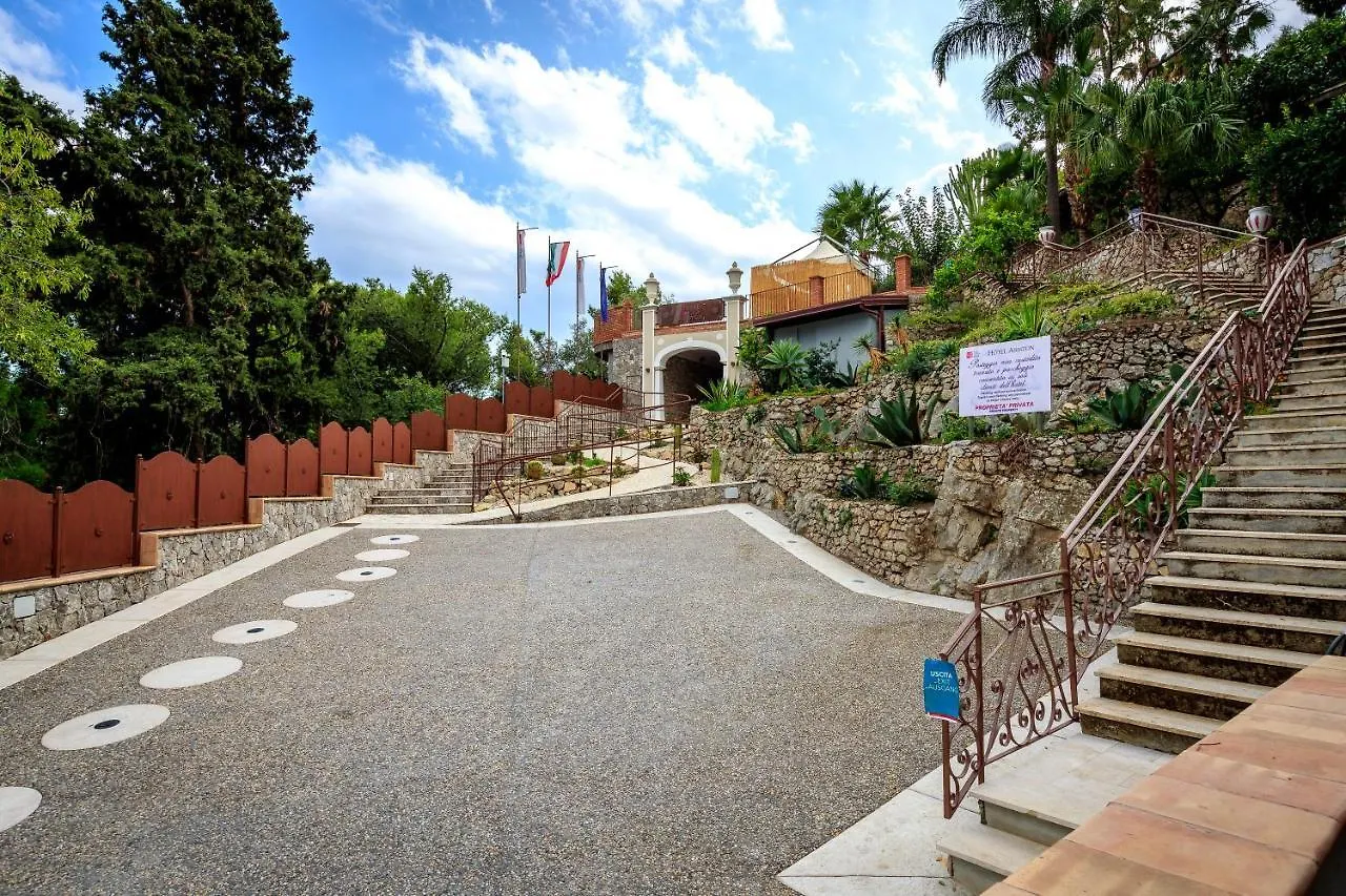 Hotel Ariston And Palazzo Santa Caterina Taormina 4*,