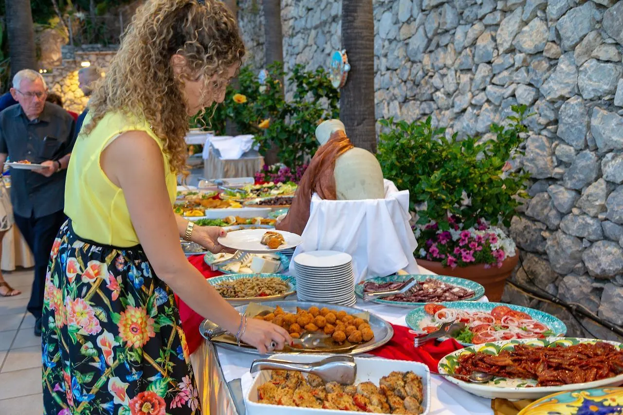 טאורמינה Hotel Ariston And Palazzo Santa Caterina
